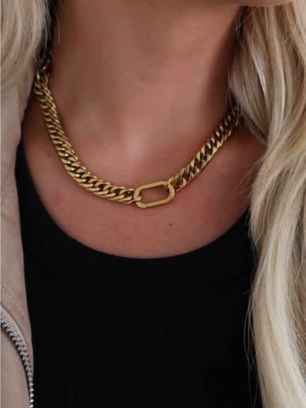 Gold Chunky Curb Chain Necklace with Oval Clasp - Women Jewelry